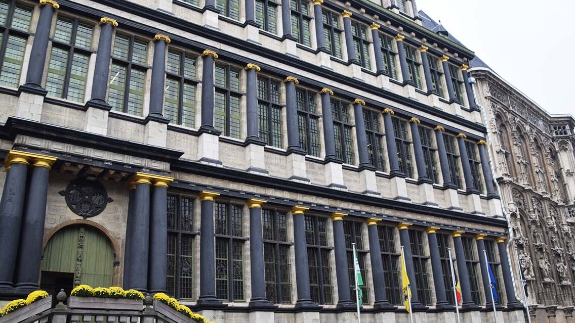 Fachada del Ayuntamiento de Gante
