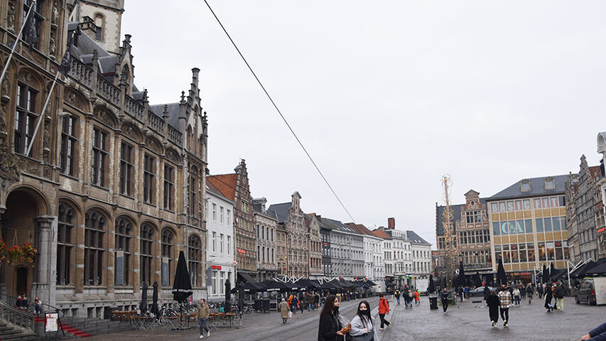 Plaza Korenmarkt de Gante