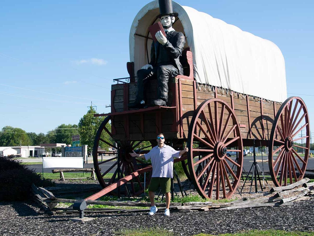 World's Largest Railsplitter Covered Wagon