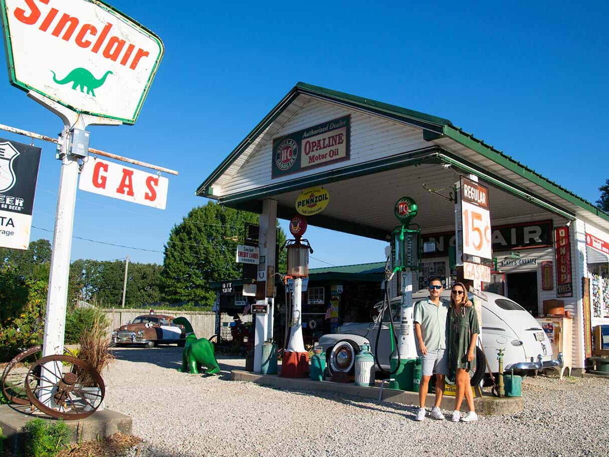 Old Sinclair Gas Station