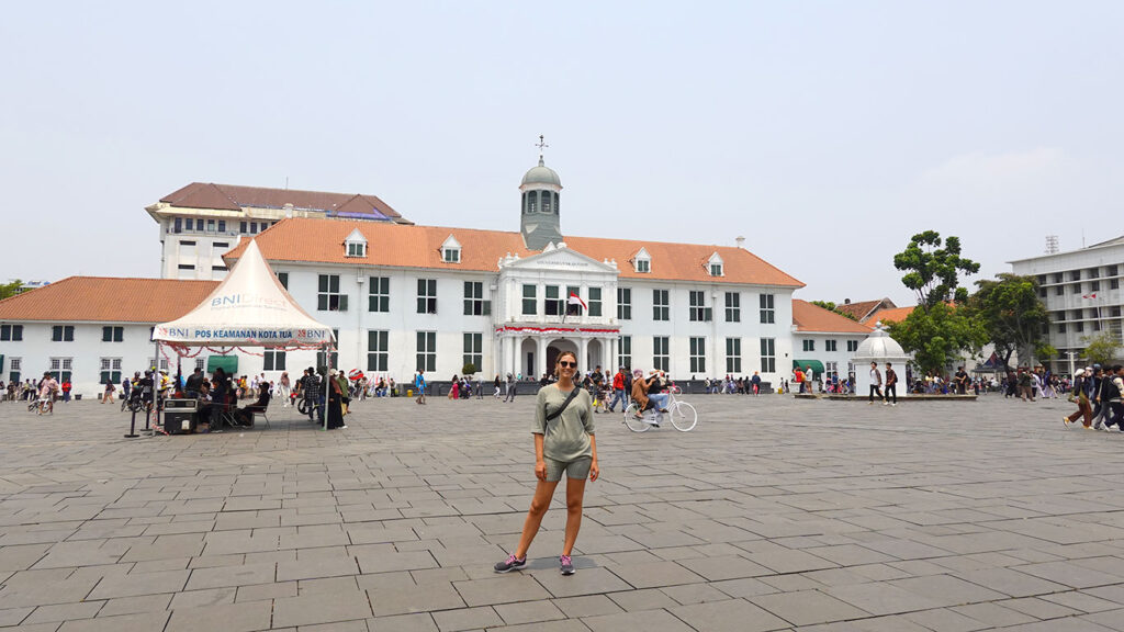 Plaza Fatahillah en Kota Tua, Yakarta.