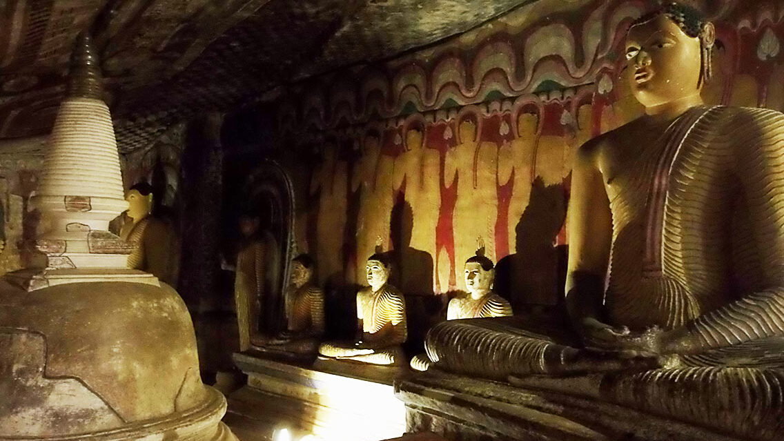 Cueva del Templo Occidental o Paccima Viharaya