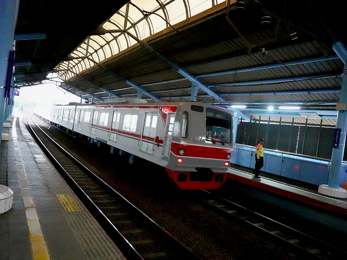 Tren KRL Commuter​