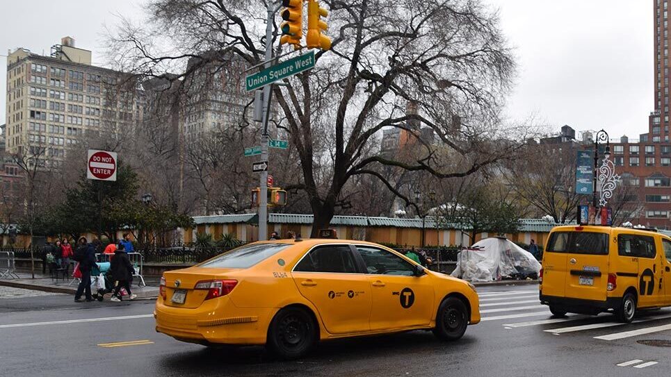 Una manera cómoda de moverse es en taxi