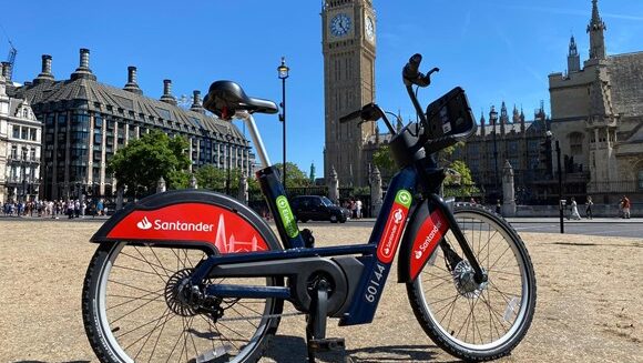 Vive la experiencia de coger una bici por Londres