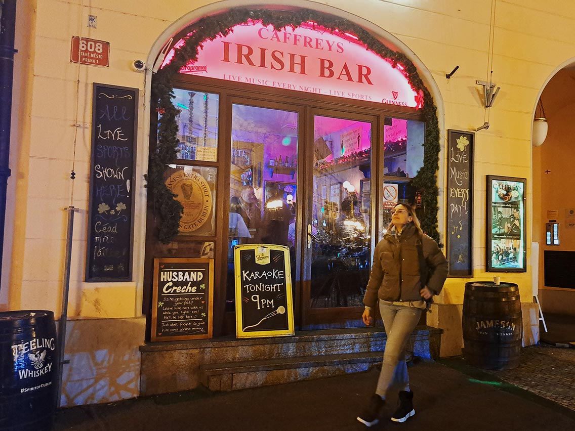 Caffreys Irish Bar