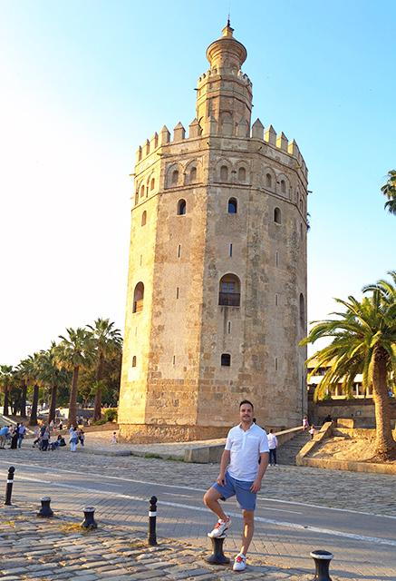 Visita la Torre del Oro