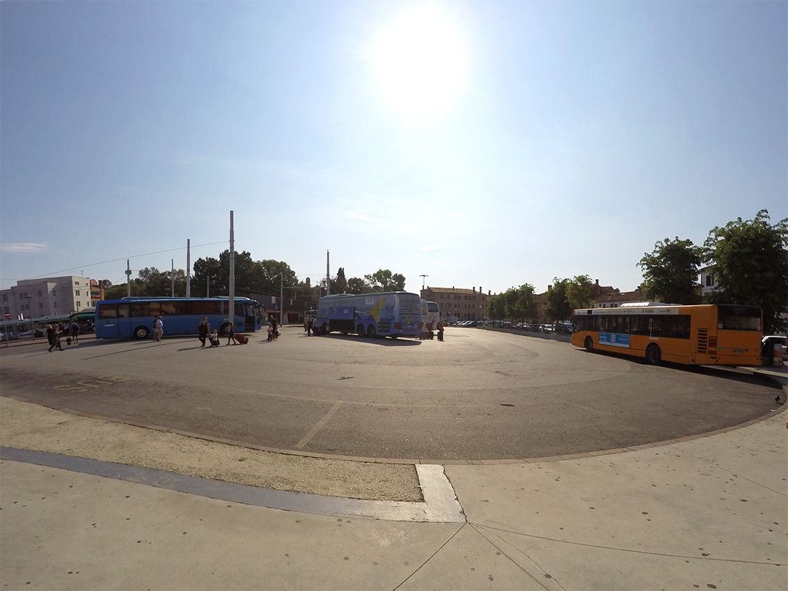 Estación autobuses en Piazzale Roma