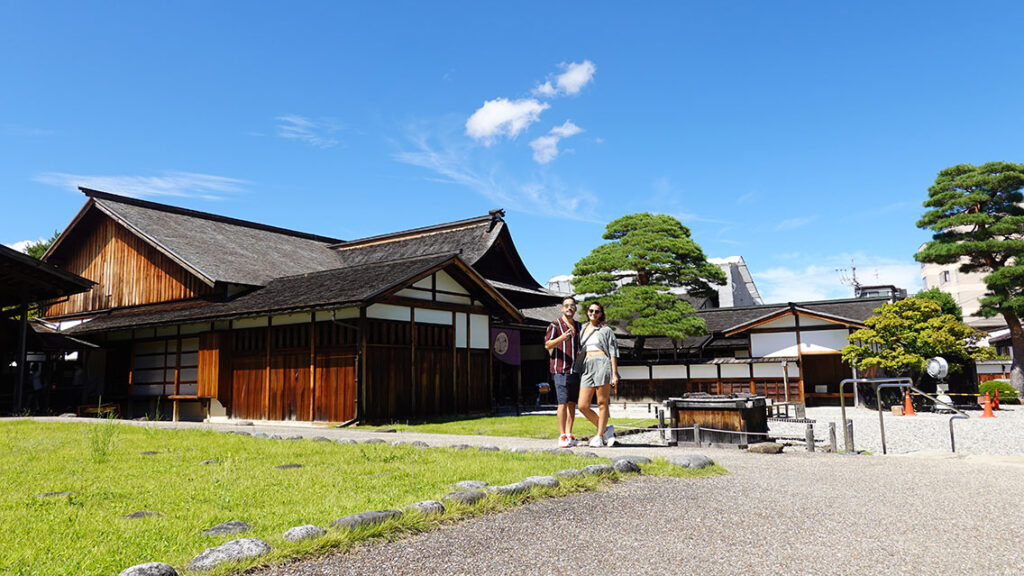 Takayama Jinya es el típico edificio tradicional que sigue la línea de construcción