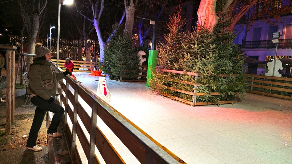 Pista de patinaje de Navidad en Narbona.