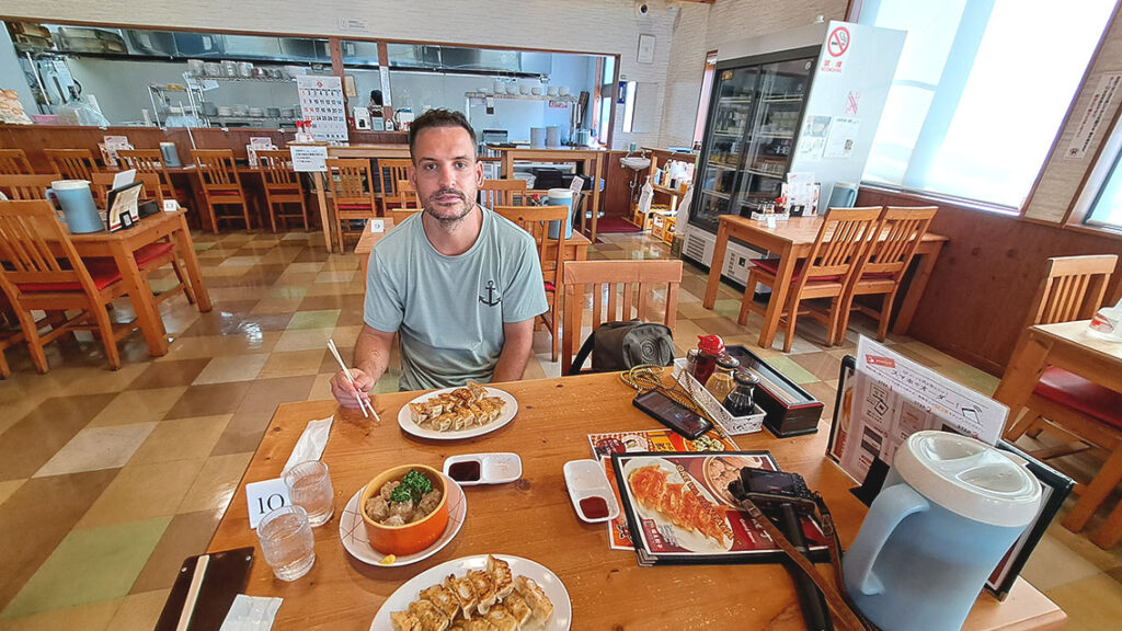 Restaurante en Utsunomiya probando sus fantásticas gyozas de todo tipo de sabores