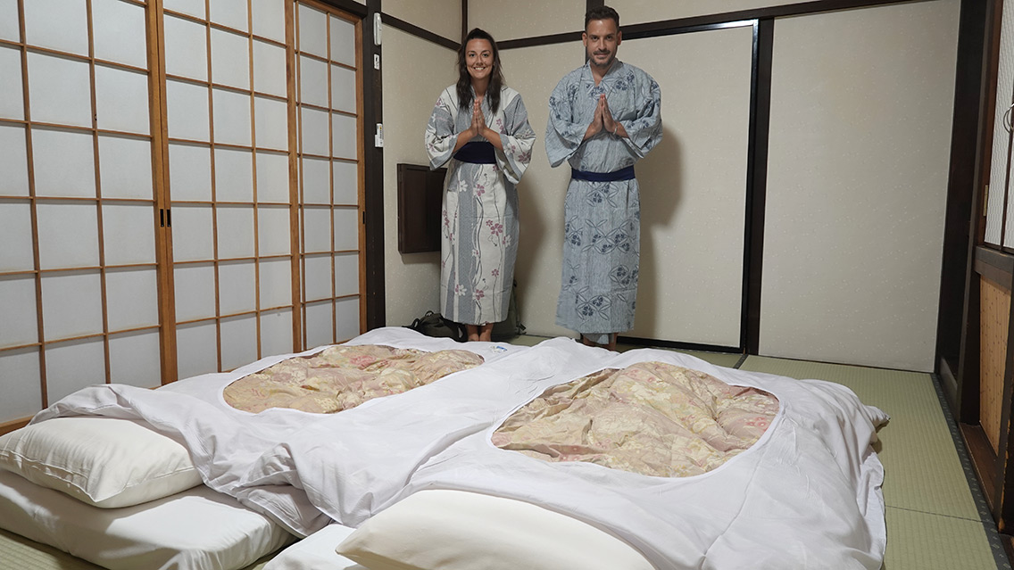 Camas japonesas conocidas como futón de nuestro hotel