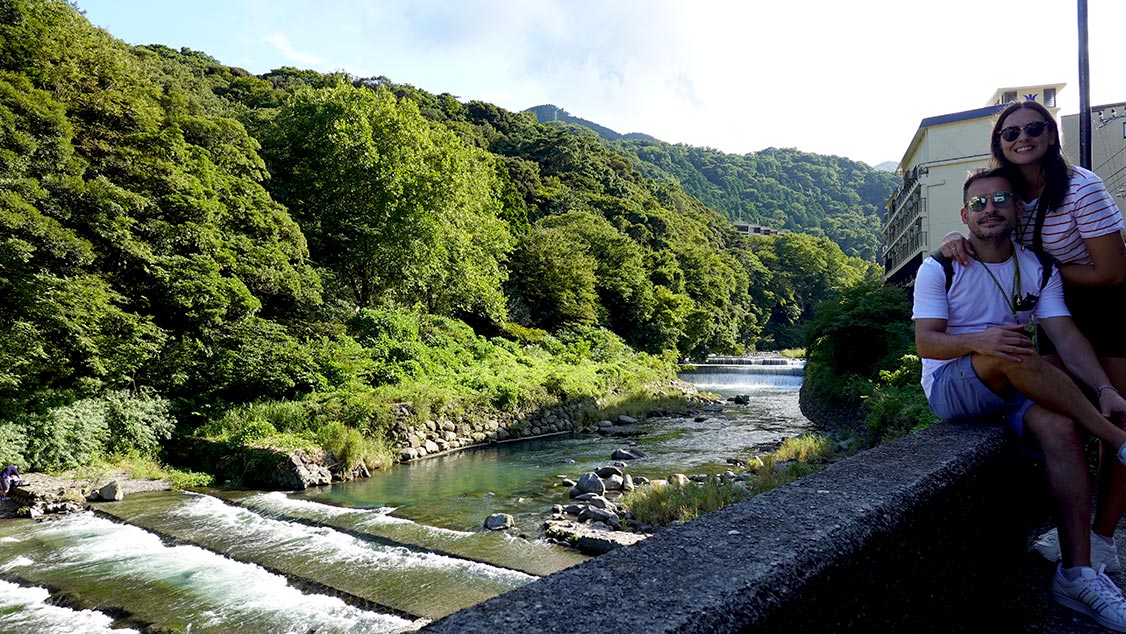 Pasear por el río Sukumo