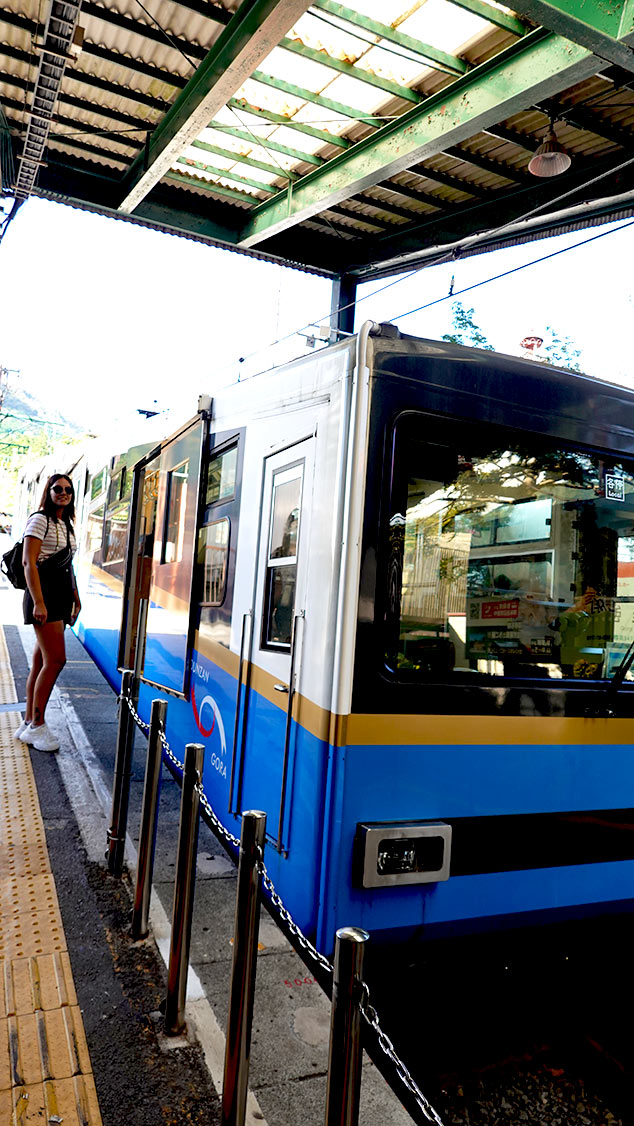 funicular Hakone Tozan