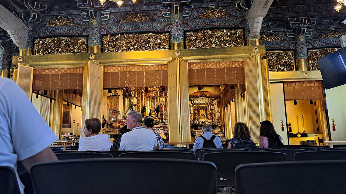 Interior del Templo Tsukiji Hongwan-ji