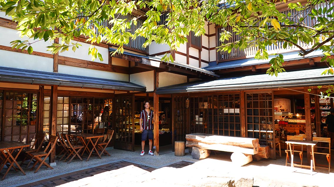 dónde alojarse en Takayama