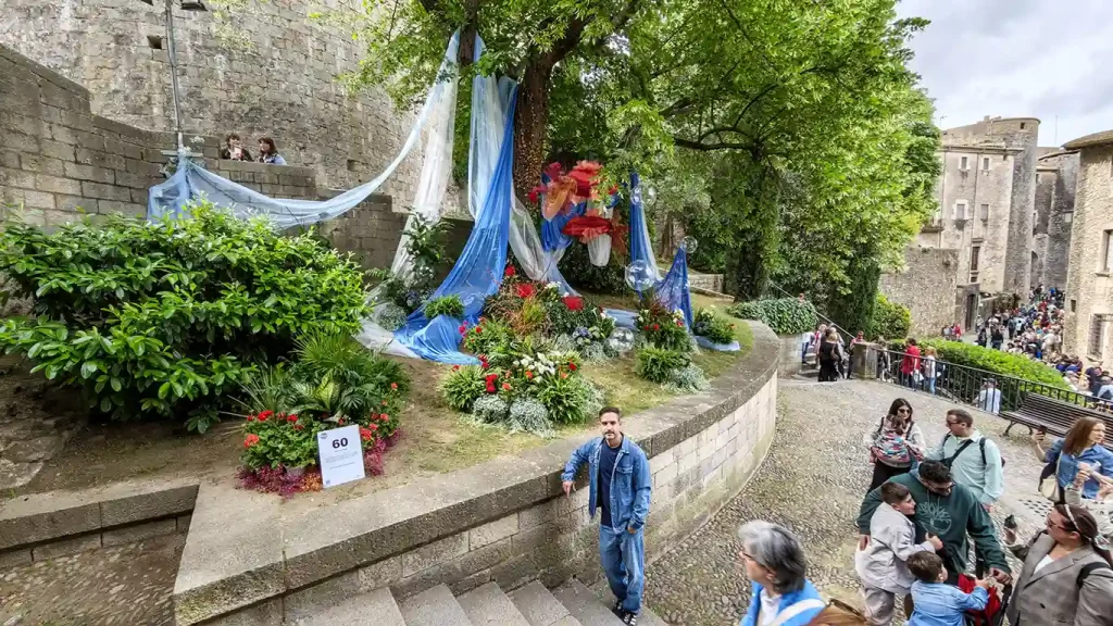 Passeig de la Reina Joana al lado de baños árabes