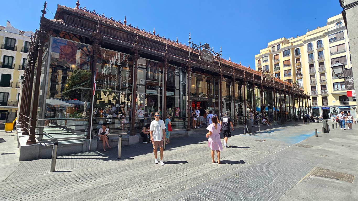 Fachada del mercado de San Miguel