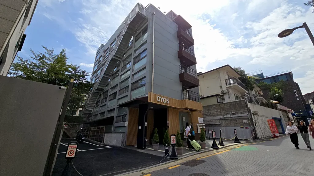 Exterior del hotel OYO Hostel Myeongdong 6 en Seúl, nuestro alojamiento en Seúl