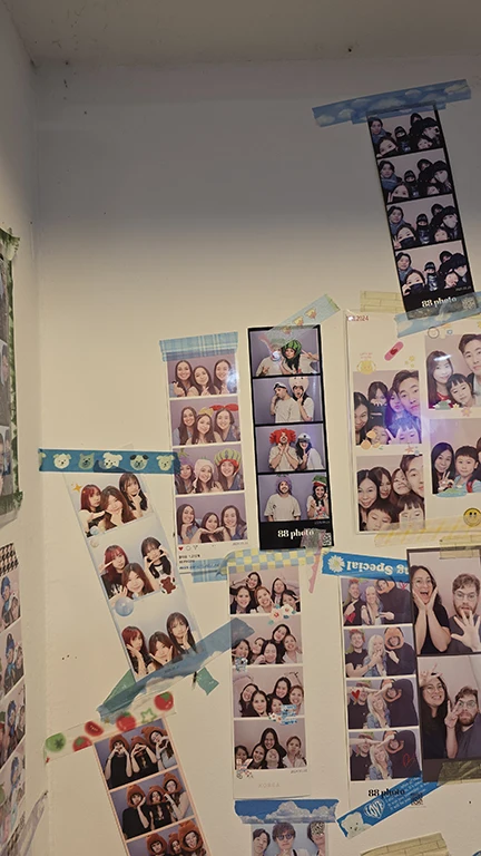 Puedes colgar tu copia de fotos en la tienda del mismo fotomatón