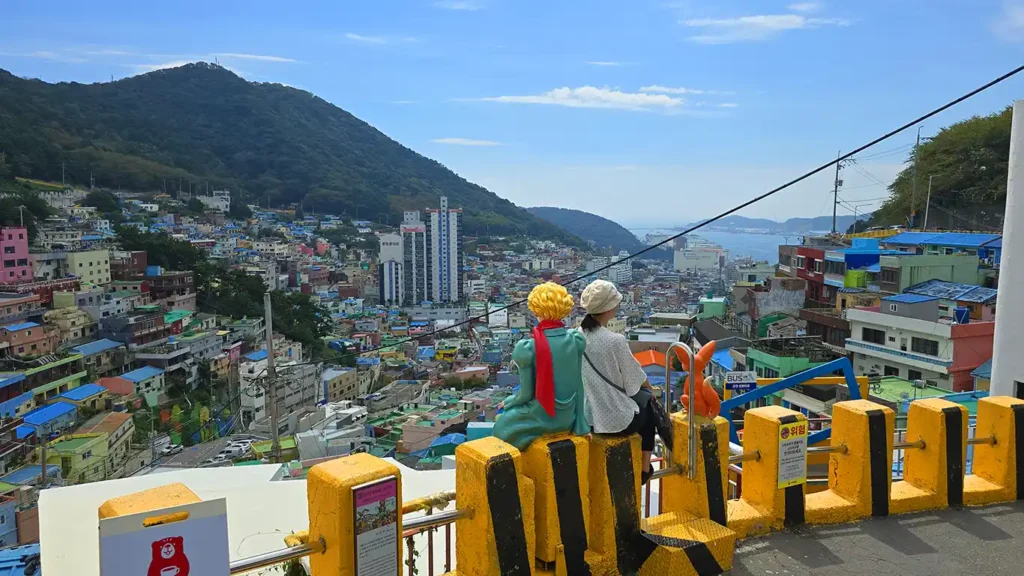 Mirador con una escultura del principito