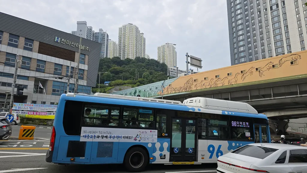 Autobús en la zona Songdo