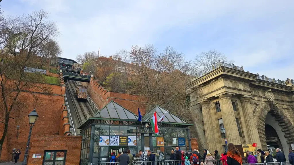 Taquillas de acceso al Funicular