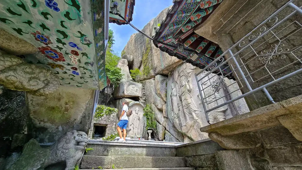 templo seokbulsa en busan