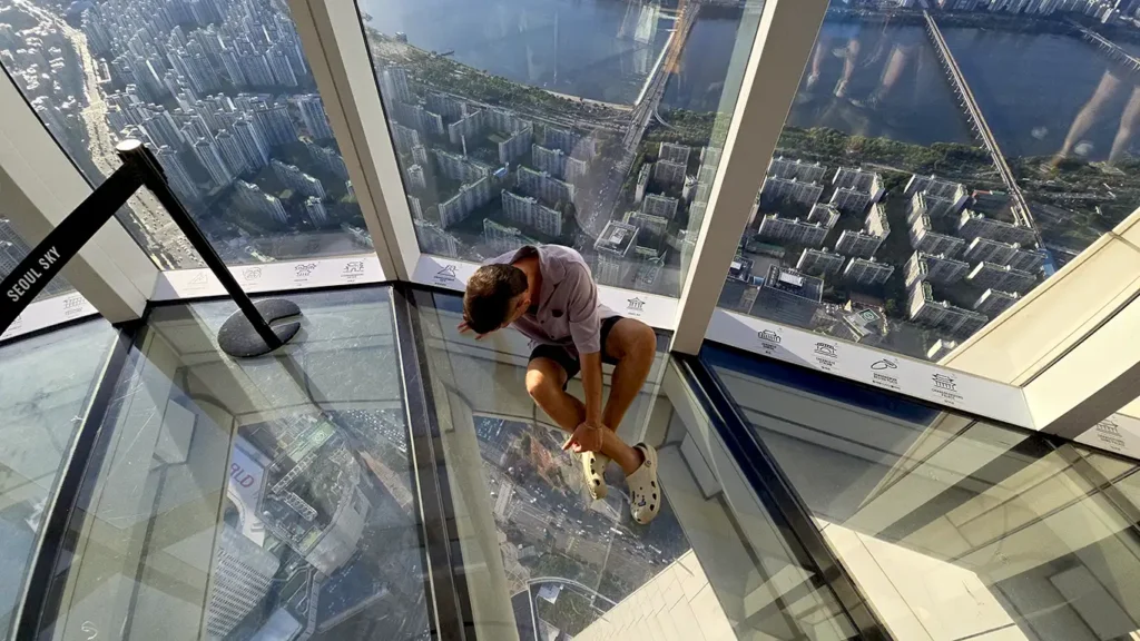 La Lotte World Tower de Seúl es la 6a más alta del mundo