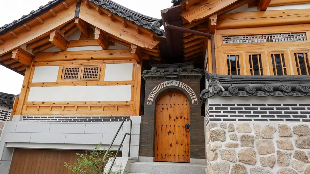 Casa tradicional coreana hanok en Bukchon Hanok Village en Seúl