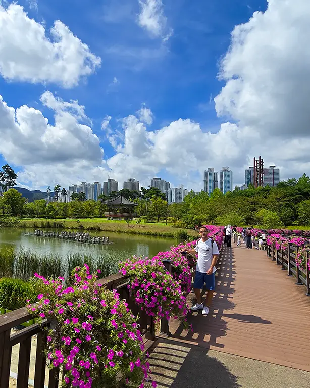 Joan en el Parque Urbano de Busan, Corea del Sur