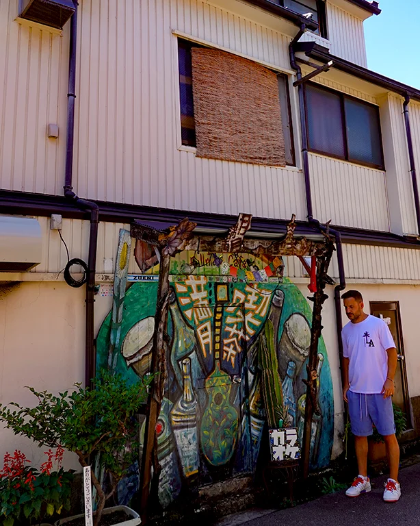 Joan en un mural de la ciudad de Kanazawa, Japón