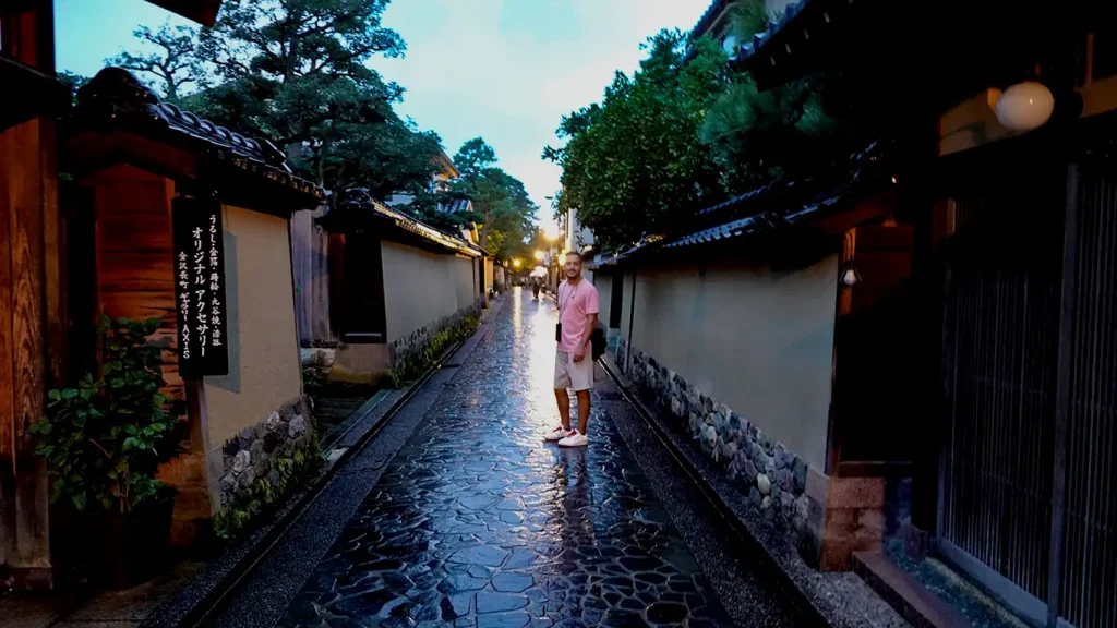Calle con las típicas casas de Samuráis en Kanazawa