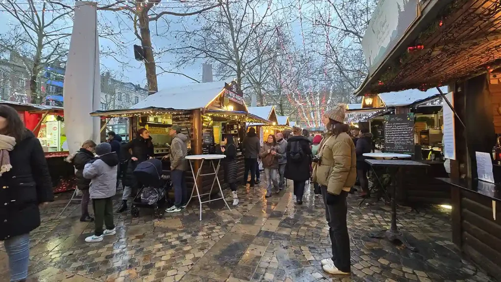 Mercadillo de Navidad de Place Carnot en Carcassonne.