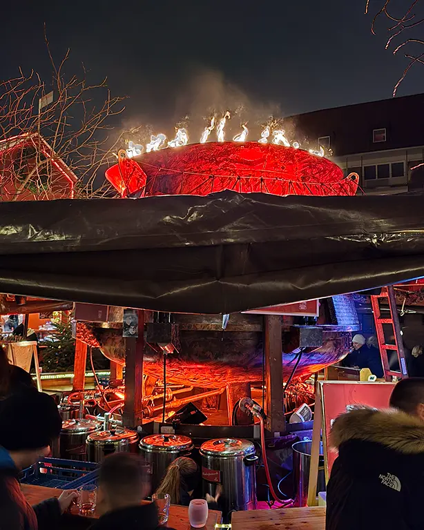 Gran caldera de Die Nürnberger Feuerzangenbowle.