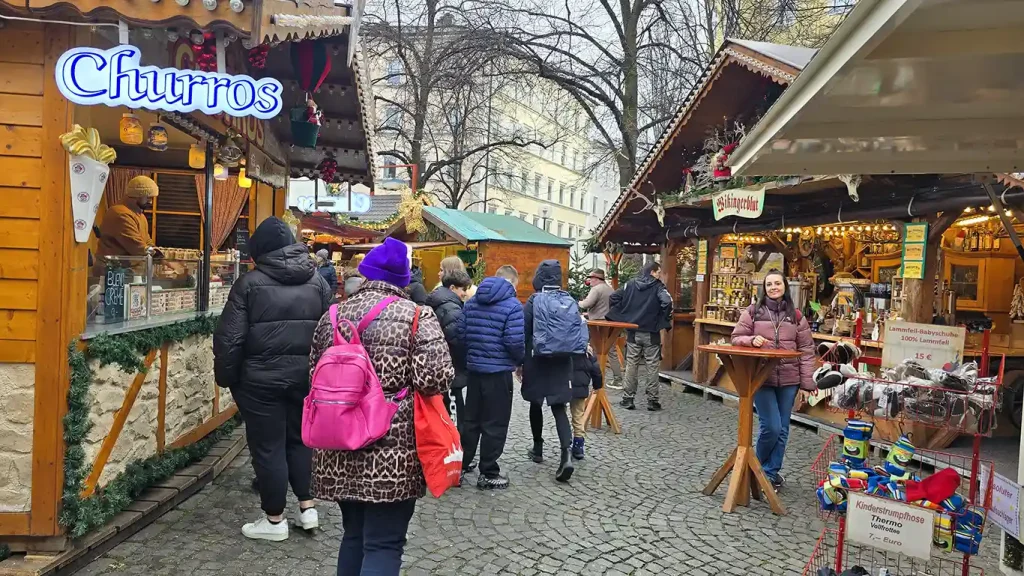 Casetas del mercadillo de Navidad de Haidhausen en Múnich.