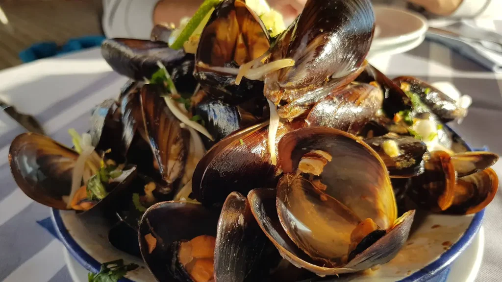 Mejillones belgas servidos durante nuestra visita a Bruselas.