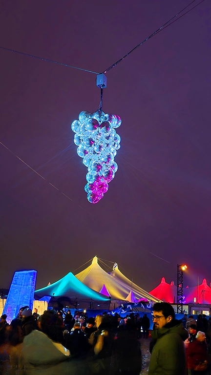 Decoración luminosa del Tollwood Winterfestival de Múnich.