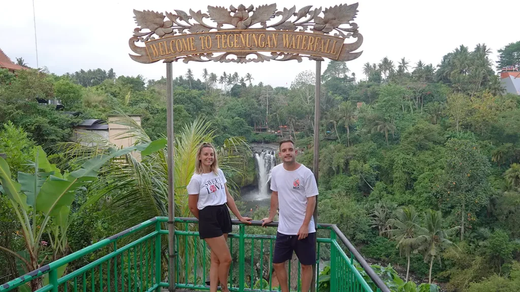Conócenos Dos viajeros viajando